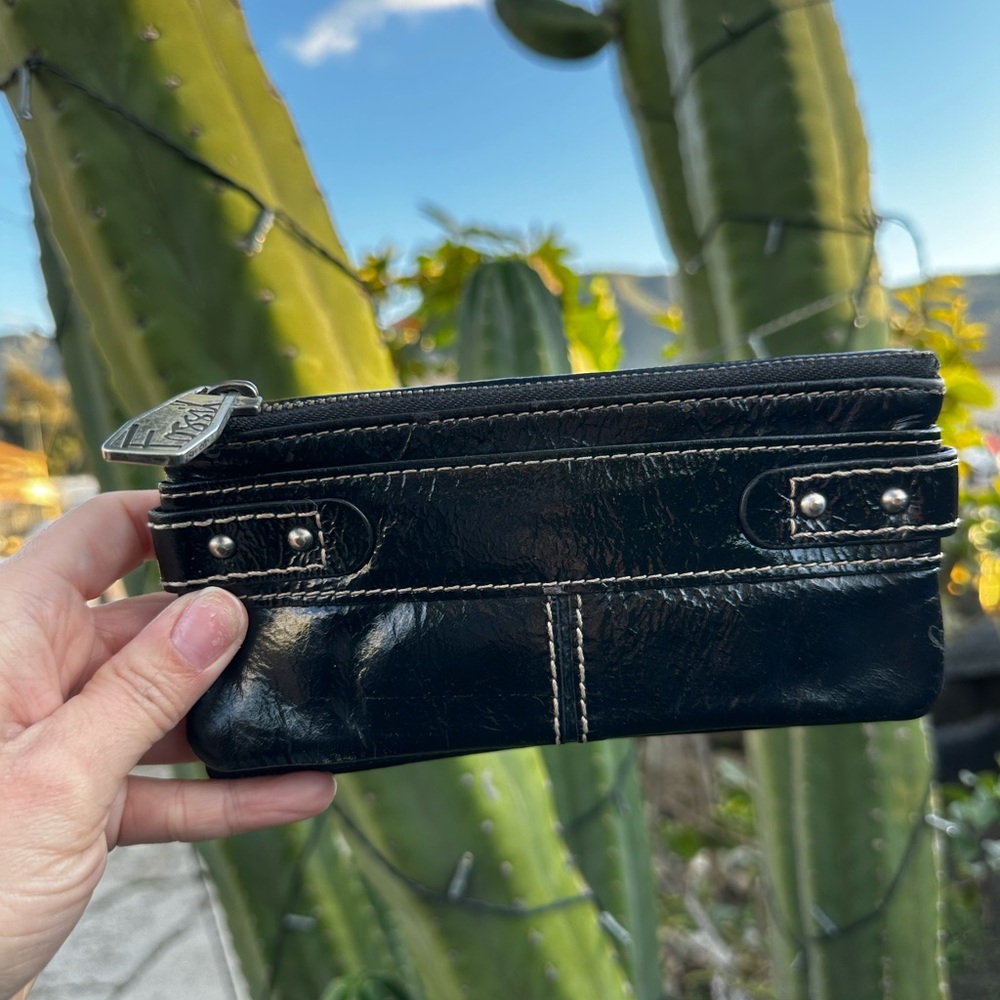 Women’s Fossil black wallet